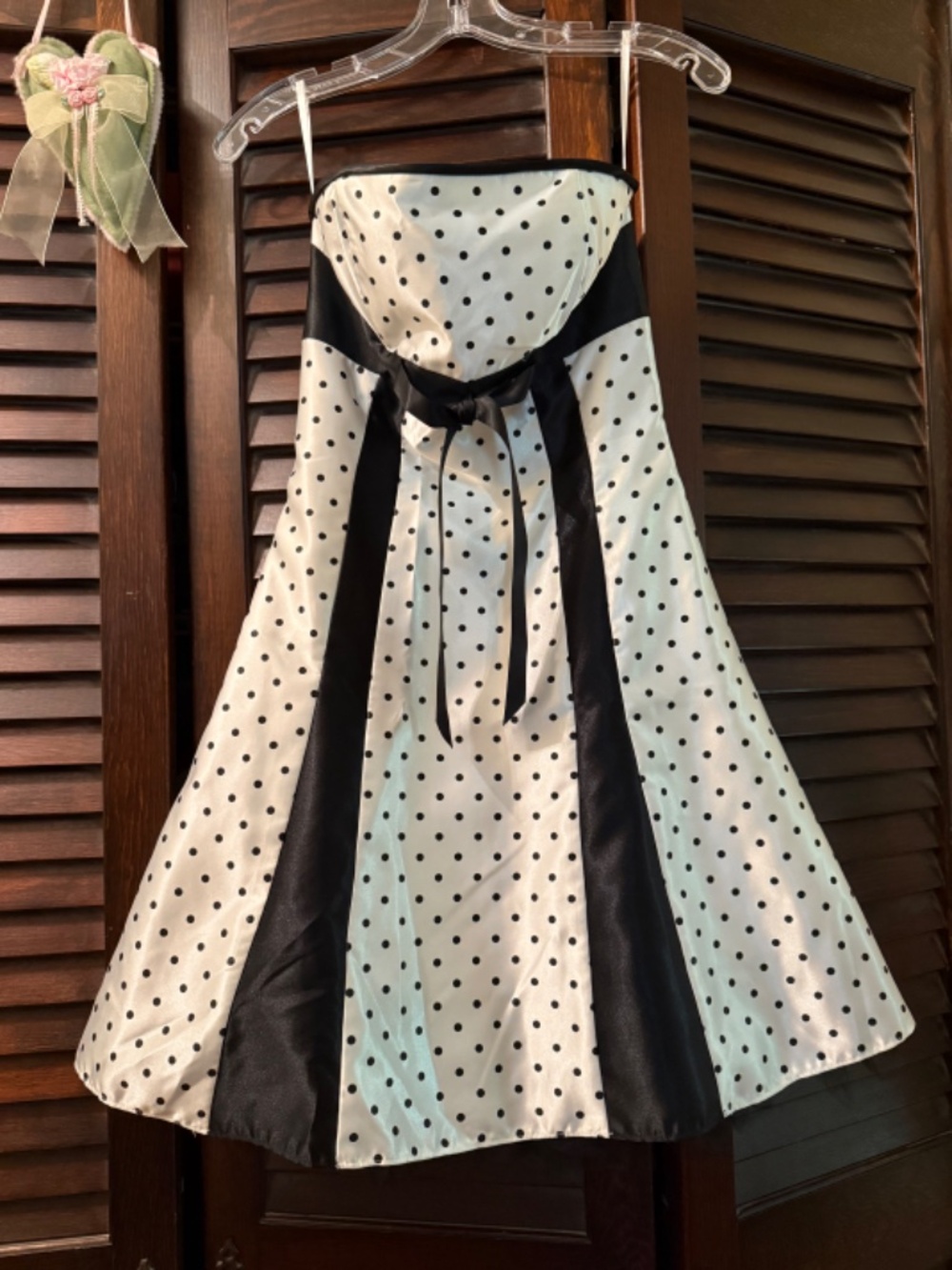 Jessica McClintock by Gunny Sac strapless dress